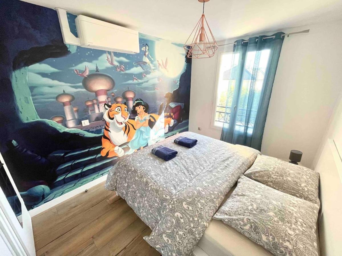 Family Disney House Маньи-ле-Онгр Экстерьер фото